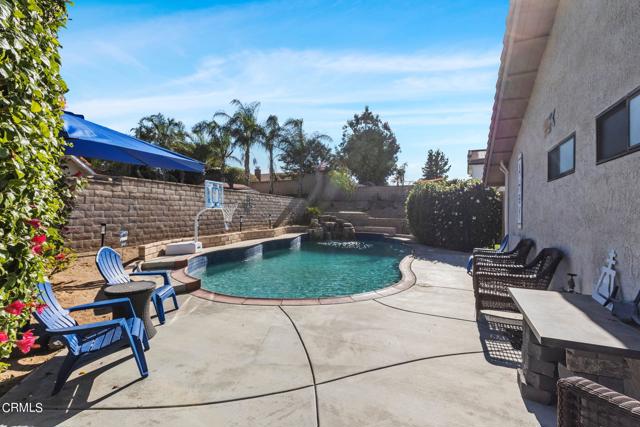 2340 Peppertree Ln, Riverside, CA 92506