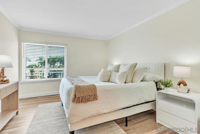24 Montego Court, Coronado CA: https://media.crmls.org/mediaz/2e8d9353-329b-447c-a012-08fdca30491f.jpg