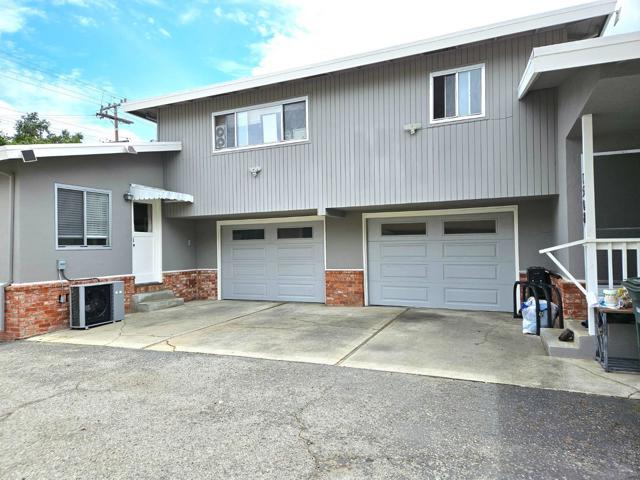 15061508 Kentfield Avenue, Redwood City CA: https://media.crmls.org/mediaz/2e8db1b8-4ef2-4507-b174-0936dad9053f.jpg