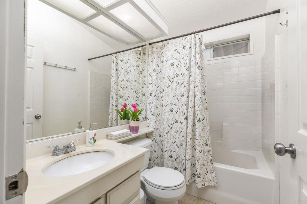 200 Emerald Dr. - photo 13
