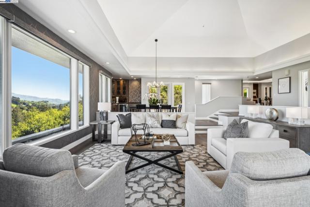 11 Leslyn Lane, Lafayette CA: https://media.crmls.org/mediaz/2e8ec2f9-b823-4458-a438-277905bd5331.jpg