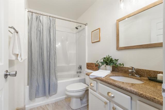 Detail Gallery Image 13 of 22 For 432 Edgehill Ln #74,  Oceanside,  CA 92054 - 1 Beds | 1 Baths