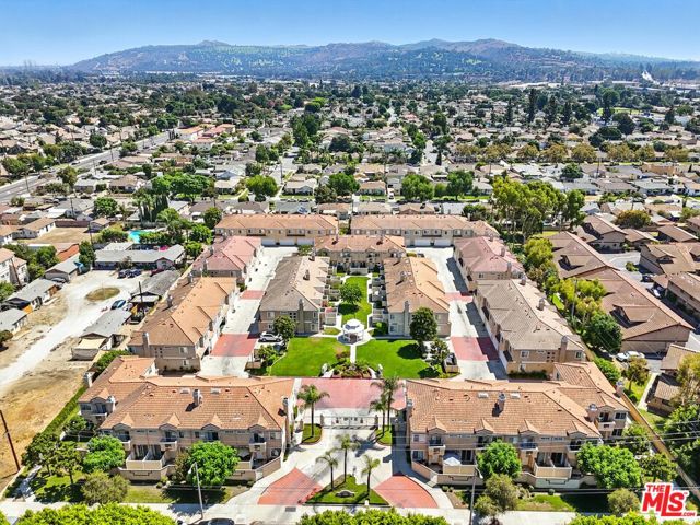 4044 Rosemead Boulevard, Pico Rivera CA: https://media.crmls.org/mediaz/2e8f2b5f-3f9b-40b3-9178-92270d00092b.jpg