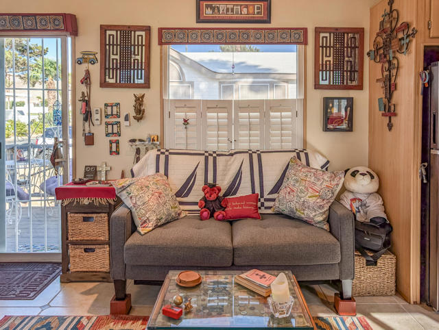 70200 Dillon Road, Desert Hot Springs CA: https://media.crmls.org/mediaz/2e8f612d-4ff1-4904-a83d-5040c3e3534b.jpg