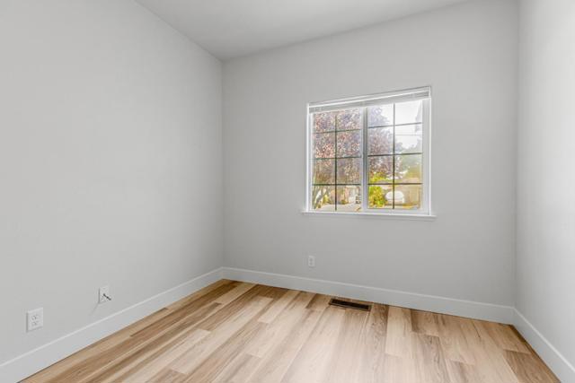 864 Powell, Hollister CA: https://media.crmls.org/mediaz/2e901ea9-8b13-4e11-a69d-258b80940e80.jpg