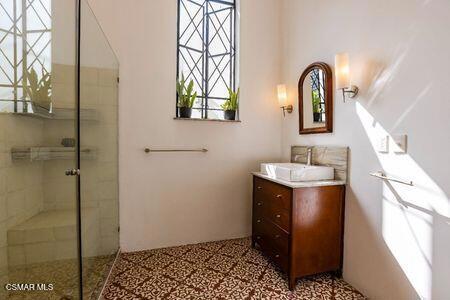 145 C. Bruselas Guadalajara,  CA: https://media.crmls.org/mediaz/2e90bb85-a985-4362-8045-d5508a03d2de.jpg
