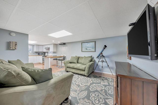 12340 Lakeshore Drive, Clearlake CA: https://media.crmls.org/mediaz/2e911cea-370a-4806-8280-09e4d445812e.jpg