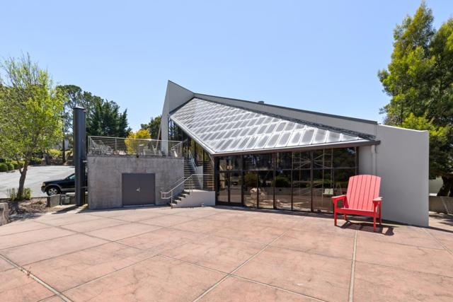 1 Appian Way, South San Francisco CA: https://media.crmls.org/mediaz/2e924506-9161-4024-ab1f-5039f96cd299.jpg