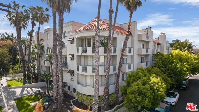 Drew Fenton | 16040 W Sunset Boulevard Pacific Palisades CA | MLS: 6839918