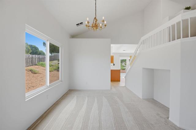 Detail Gallery Image 12 of 31 For 1247 Sunglow, Oceanside,  CA 92057 - 5 Beds | 3 Baths