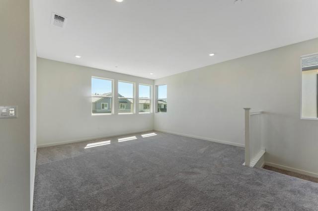 5956 Big Sky Drive, Fairfield CA: https://media.crmls.org/mediaz/2e92a7e6-9a47-4743-ac89-e1e590cfbb25.jpg
