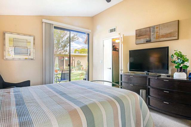 68473 Calle Toledo, Cathedral City CA: https://media.crmls.org/mediaz/2e92b528-7cd5-4bdb-9721-1ab0957c6970.jpg