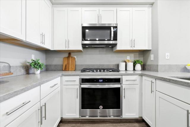 1011 Bellante Lane, San Jose CA: https://media.crmls.org/mediaz/2e92de94-51b6-4088-b544-18614d2cb732.jpg