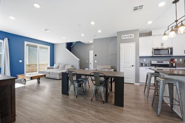 Detail Gallery Image 5 of 20 For 13626 Gray Hawk Way, Valley Center,  CA 92082 - 3 Beds | 2/1 Baths