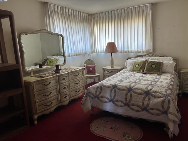 18393 Pepper St, Castro Valley CA: https://media.crmls.org/mediaz/2e93a5b1-79af-4fa5-961b-62b45493f01f.jpg