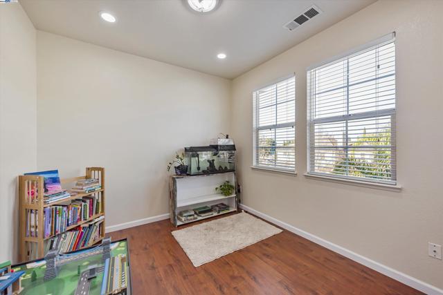 Image 31 of 43 For 3109 Vista Lane