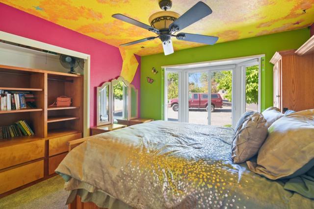 13289 Moccasin Lane, Shasta Lake CA: https://media.crmls.org/mediaz/2e93d590-9b47-4351-940c-b426a16dc615.jpg