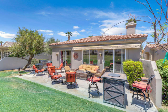 78079 Calle Norte, La Quinta CA: https://media.crmls.org/mediaz/2e947791-d2a8-4b26-8ba7-078011c481c0.jpg