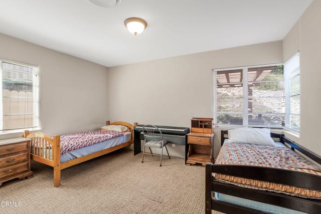 2269 Hyland Avenue, Ventura CA: https://media.crmls.org/mediaz/2e94934a-9d60-4733-97c3-ee0a10f354f7.jpg