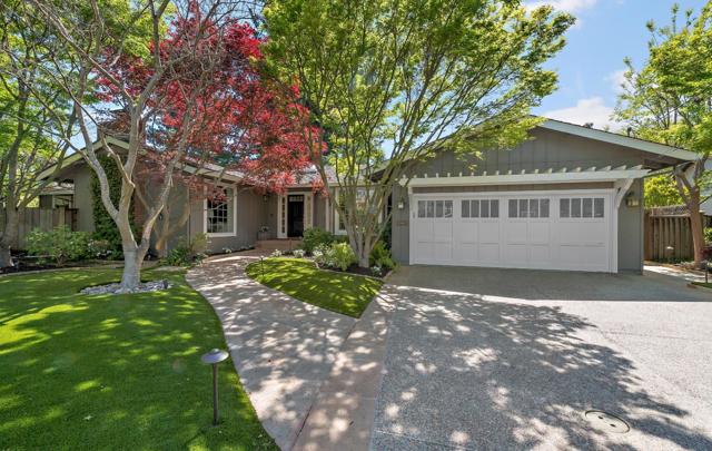 60 Vasilakos Way, Menlo Park CA: https://media.crmls.org/mediaz/2e94ac77-ccf8-47b9-a3f6-341e1efa107d.jpg