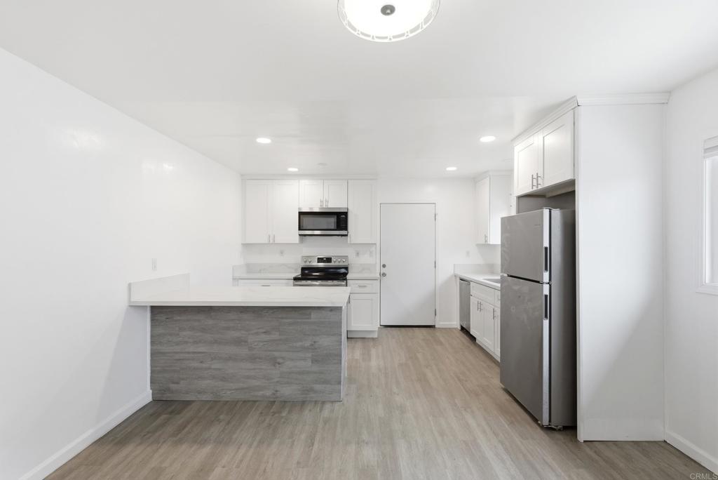 4133 Van Dyke Avenue - photo 8