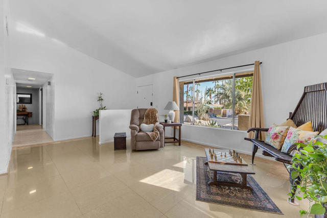 71521 Halgar Road, Rancho Mirage CA: https://media.crmls.org/mediaz/2e96eac6-7999-4691-88fe-26edd658bbc2.jpg