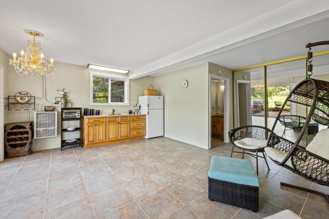 17480 Hoot Owl Way, Morgan Hill CA: https://media.crmls.org/mediaz/2e97581a-5564-4ce1-9e66-d7a3590da661.jpg