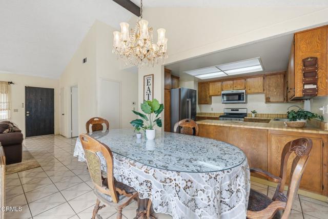 Detail Gallery Image 6 of 24 For 628 Holly Ave, Oxnard,  CA 93036 - 3 Beds | 2 Baths