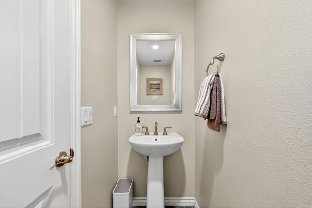 Detail Gallery Image 59 of 75 For 45721 Middle Gate Ct, Temecula,  CA 92592 - 6 Beds | 4/1 Baths