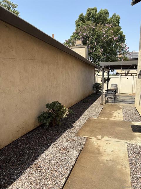 9560 Frank Way, Santee CA: https://media.crmls.org/mediaz/2e98472f-f347-4230-ba37-4cdb6afc2a1d.jpg