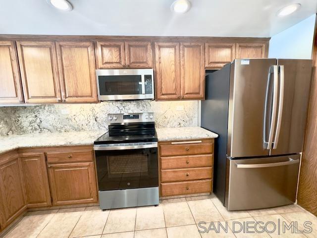 79 Antigua CT, Coronado CA: https://media.crmls.org/mediaz/2e98644b-3cf5-4091-8f83-90c7c88aa28d.jpg