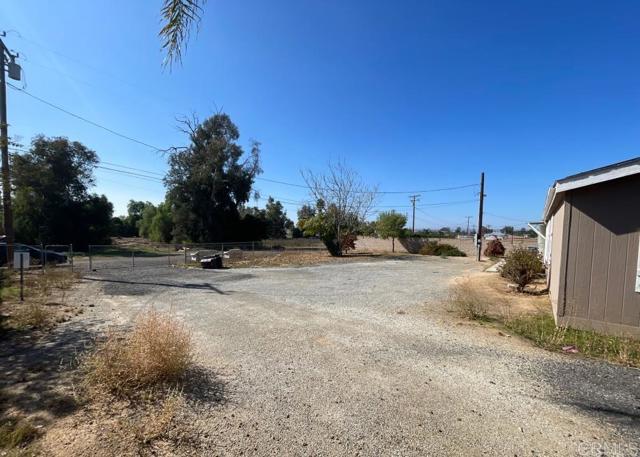 Detail Gallery Image 11 of 11 For 21626 Mary St, Perris,  CA 92570 - 2 Beds | 2 Baths