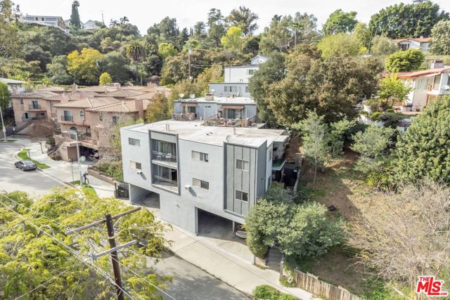 3625 Regal Place, Los Angeles, California 90068, ,Multi-Family,For Sale,Regal,24370458