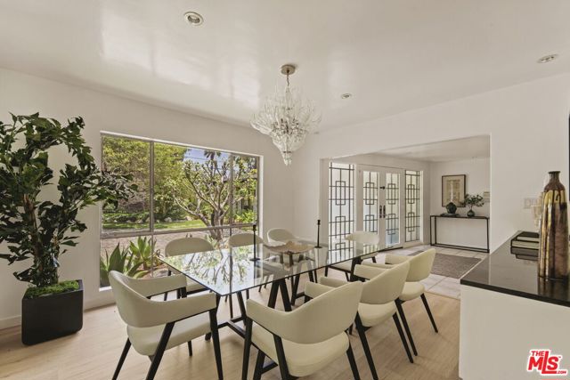 8630 Allenwood Road, Los Angeles CA: https://media.crmls.org/mediaz/2e996388-5b40-4b7c-9a2a-de2465df93c8.jpg