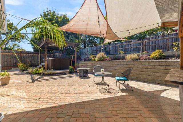 1476 Senegal Court, Gilroy CA: https://media.crmls.org/mediaz/2e9b4c6c-1464-4c86-8977-eb6d8eeb222b.jpg