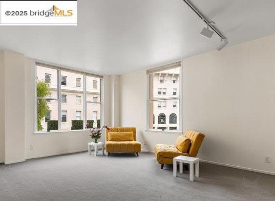 351 Buena Vista Ave E, San Francisco CA: https://media.crmls.org/mediaz/2e9b6d0f-309f-4a13-8738-f03c177a7d70.jpg