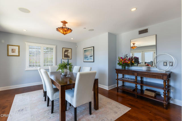 3626 Saint Elizabeth Road, Glendale CA: https://media.crmls.org/mediaz/2e9bac10-b4da-4f7b-912c-36c25a075aff.jpg
