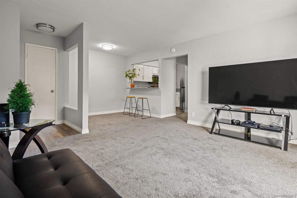 8019 Caminito De Pizza - photo 9