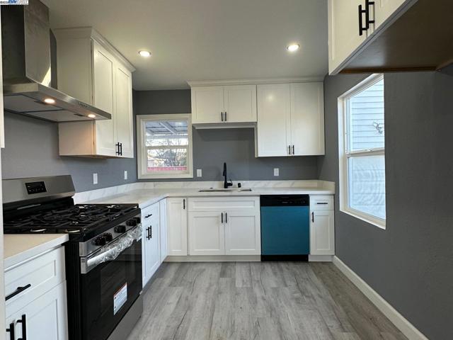 2441 Glenlock St, San Pablo CA: https://media.crmls.org/mediaz/2e9c0f6a-9f1c-4d49-9b80-74524e8b51f5.jpg