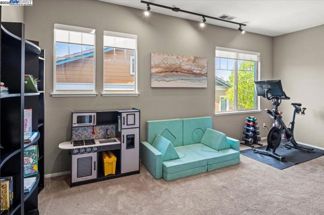 Image 27 of 53 For 23110 Canyon Terrace Dr