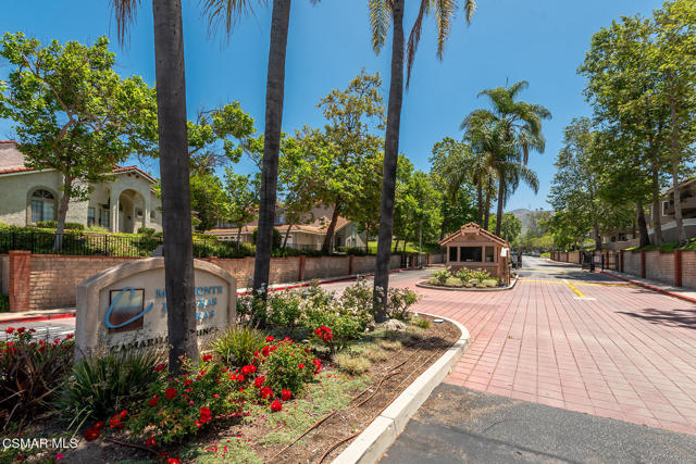 6208 Corte Antigua, Camarillo CA: https://media.crmls.org/mediaz/2e9e1614-1d4a-4a9f-acab-cf9b553744c7.jpg
