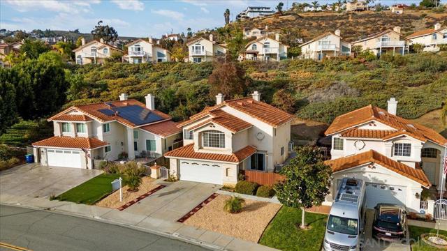 9704 Avenida Ricardo, Spring Valley CA: https://media.crmls.org/mediaz/2e9e600e-a05f-403a-81f7-9e17ff96be36.jpg