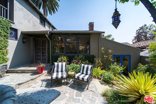6626 Cahuenga Terrace, Los Angeles CA: https://media.crmls.org/mediaz/2e9ecb40-54c8-47b0-a646-c5ee340f7fe0.jpg
