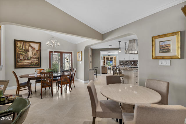 9999 Wornom Avenue, Sunland CA: https://media.crmls.org/mediaz/2ea0be30-c001-4f31-acfe-e51ac185b998.jpg