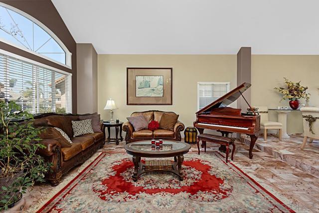 3708 Southridge, Oceanside CA: https://media.crmls.org/mediaz/2ea133de-1eb6-42c9-abf7-9f019c9cb91e.jpg