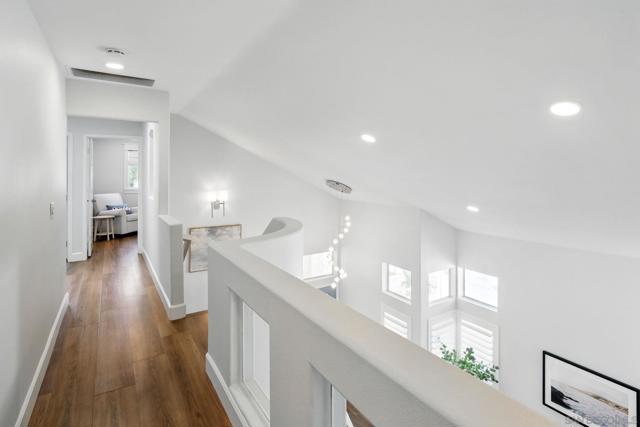 12135 Via San Loreno, San Diego CA: https://media.crmls.org/mediaz/2ea1c7b8-fdf6-4476-93f2-81bd6b876b61.jpg