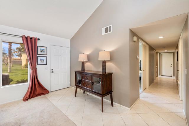 Image 10 of 39 For 41575 Navarre Court