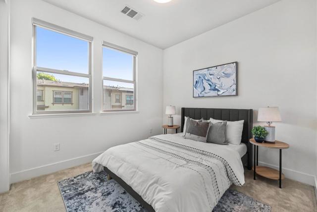 329 Cherokee Loop, Mountain View CA: https://media.crmls.org/mediaz/2ea2870b-2e0f-410e-987d-609248f7d722.jpg