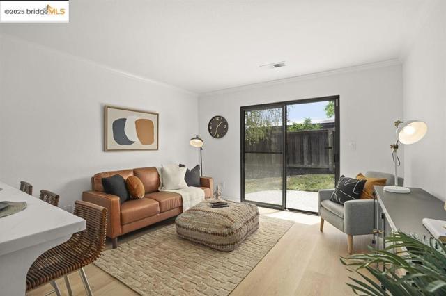 1616 LINDBERGH DRIVE, Concord CA: https://media.crmls.org/mediaz/2ea2c17c-21a3-4d29-95bc-43232a8ef04d.jpg
