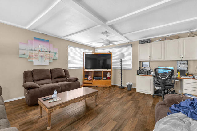 28300 Desert Charm Road, Desert Hot Springs CA: https://media.crmls.org/mediaz/2ea2c910-7331-4a3c-af07-61962797b5f0.jpg